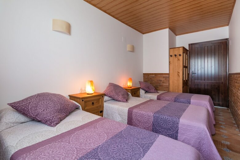 Agroturismo El Castillo De Celia
