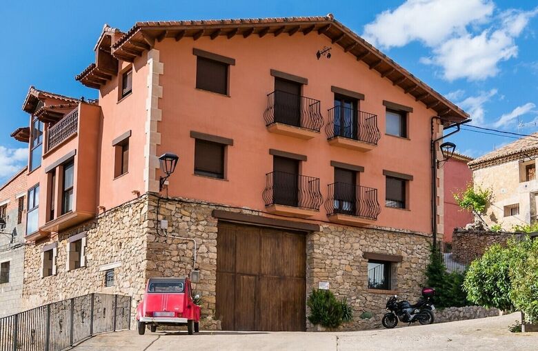 Agroturismo El Castillo De Celia
