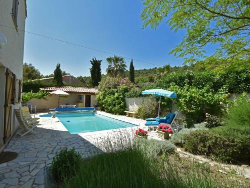 Elegant Villa In Bize-minervois With Pool
