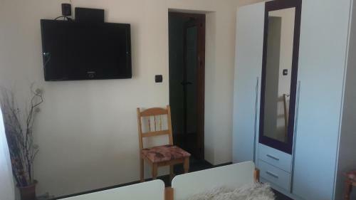 Hostal Sharkova Guest House