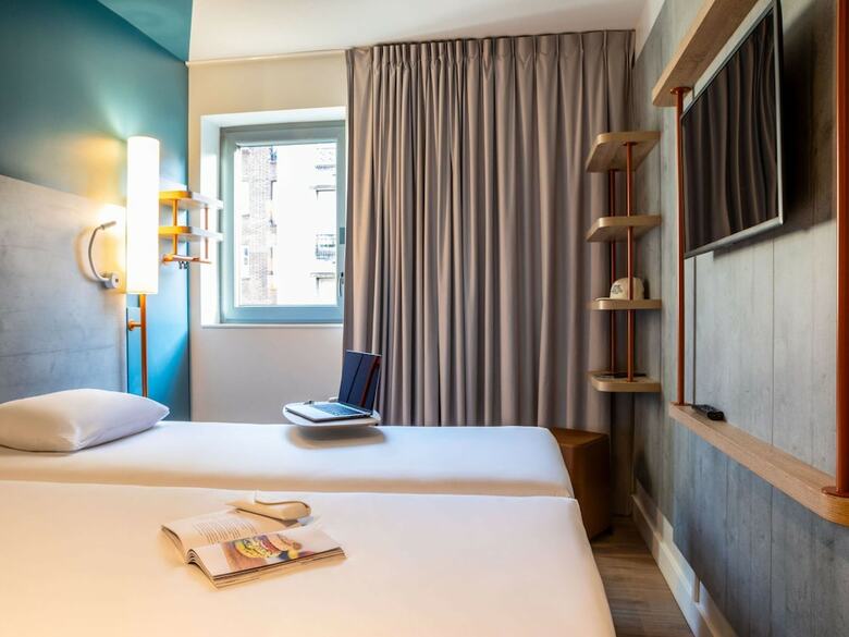 Hotel Ibis Budget Paris Clichy Mairie