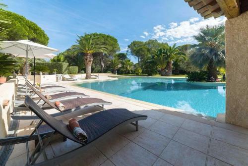 Puget-sur-argens Villa Sleeps 8 Wifi