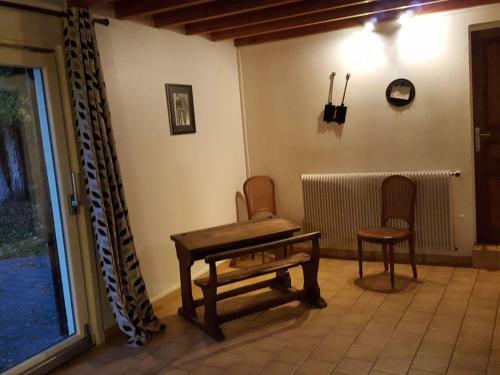 Spacious Holiday Home With Jacuzzi In Gueschart
