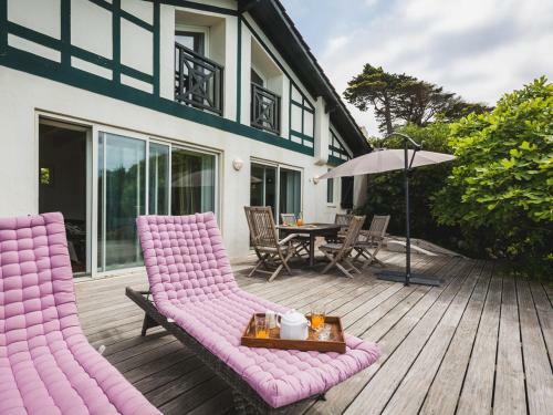 Guethary Villa Sleeps 6 Air Con Wifi