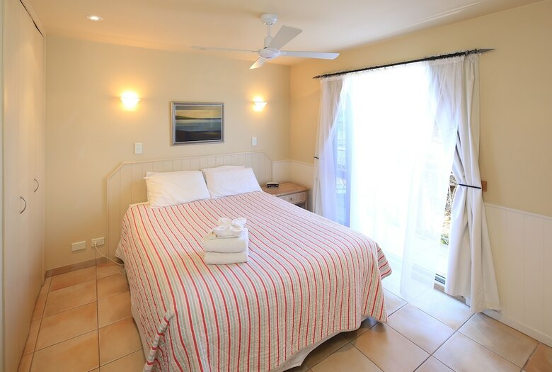 Onetangi Beach Apartments