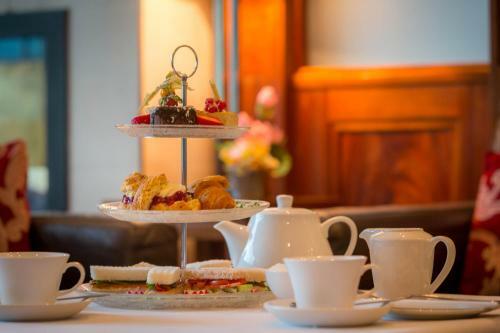 Carlton Shearwater Hotel