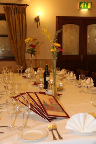 Gullane's Hotel