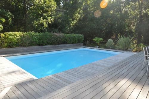 Belle Villa Avec Piscine - 1993