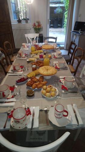 Bed & Breakfast Chambres D'h�tes Du Domaine De Lansac
