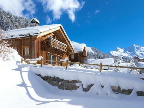 Chalet Route De Mottaret
