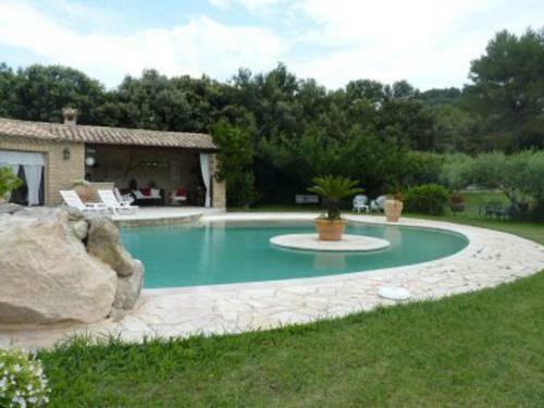 Les Baux De Provence Villa Sleeps 8 Pool Wifi