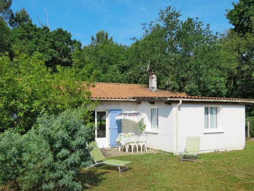 Holiday Home Jo�lle (vdm100)