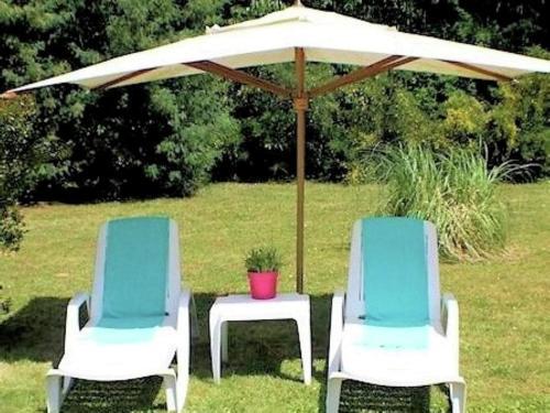 French Mansion In Aquitaine With Private Terrace