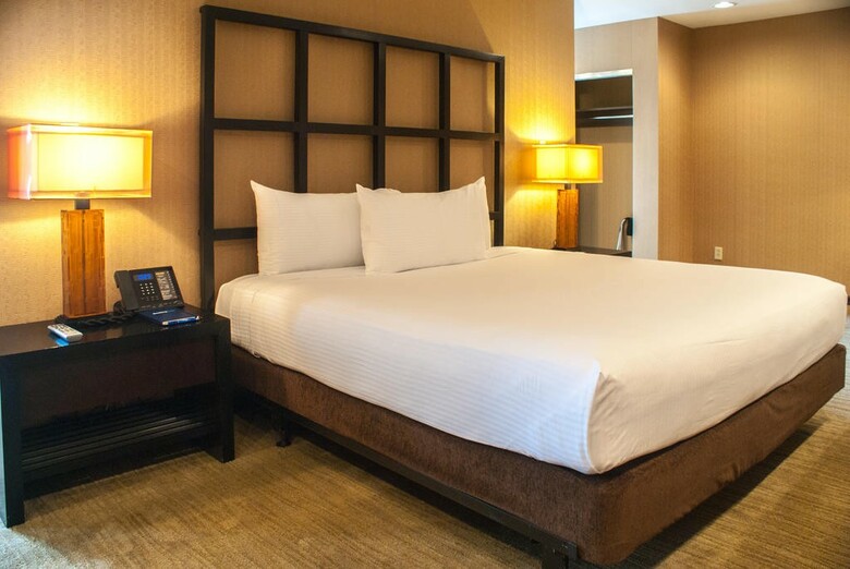 Gold Coast Hotel & Casino