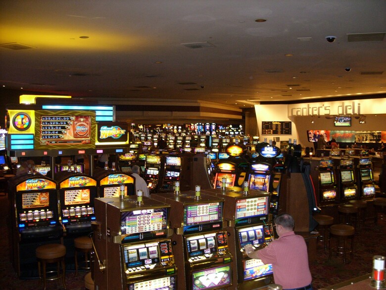 Hotel Treasure Island