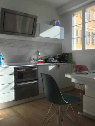 Apartamento Cosy Flat On Nice Lympia Harbor