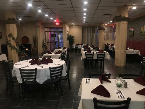 Hotel Admiral Inn & Suites