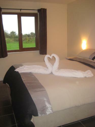 Poplars 2 - Standard Two Bedroom Apartment On Private Estate