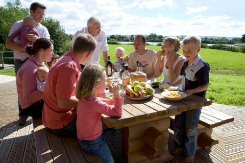 Rowan 3 - Standard Plus One Bed Apartment On Private Estate