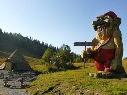 Lodge Nyst�len Hyttegrend