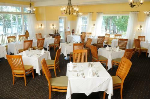 Hotel Sherwood Inn