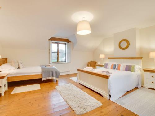 Holiday Home Maes Remyr