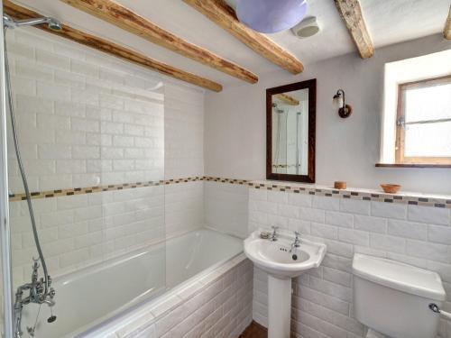 Cozy Holiday Home In Dolgellau With Tv
