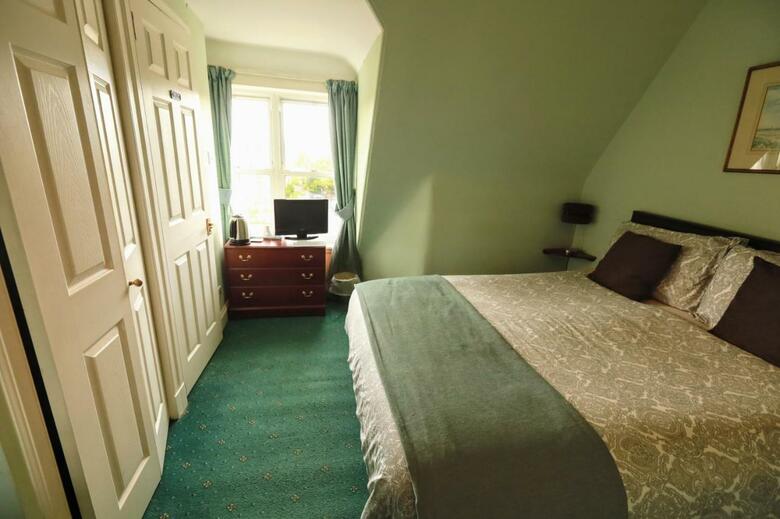 Hostal Airdenair Guest House