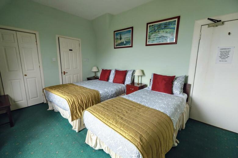 Hostal Airdenair Guest House