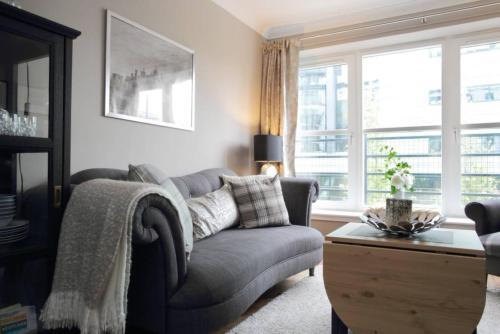 Apartamento 2 Bedroom Flat With Free Garage Parking Sleeps 4