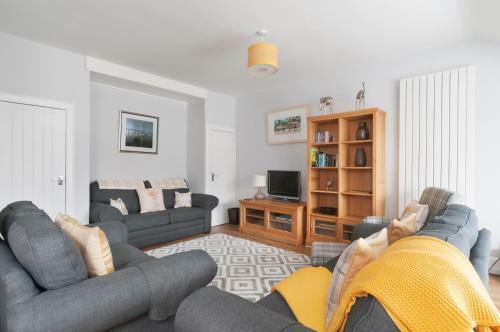 High Street Apartment