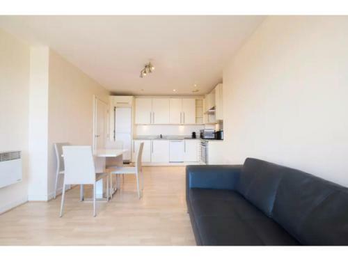 Apartamento Bright And Spacious 2-bedroom Flat, Sleeps 4