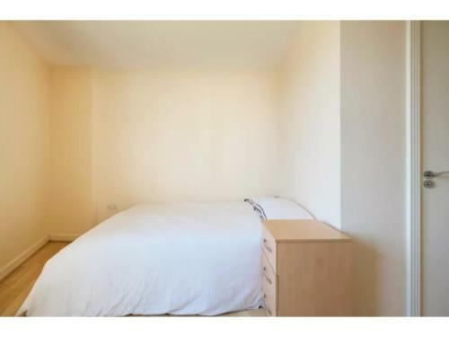 Apartamento Bright And Spacious 2-bedroom Flat, Sleeps 4
