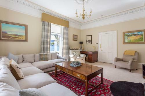 Agroturismo Kilmun Chateau Sleeps 17 Wifi