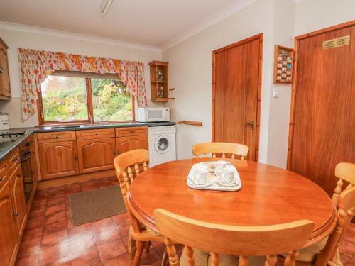 Drainbyrion Farm House