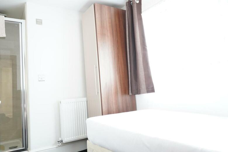 The Marlborough Hotel