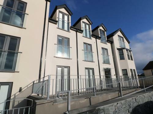 Apartment 2, Tyn-y-gongl