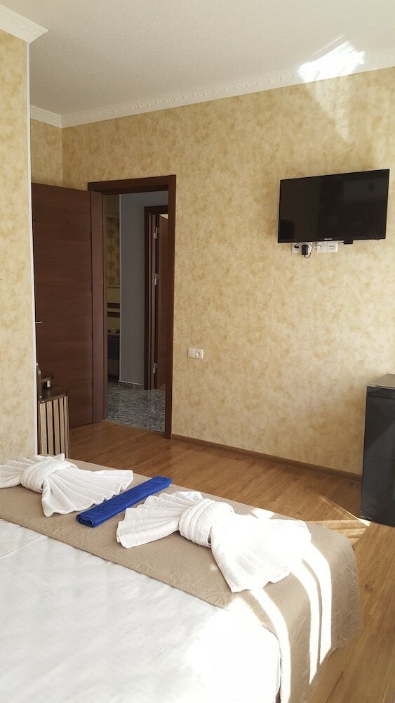 Hotel Lotus