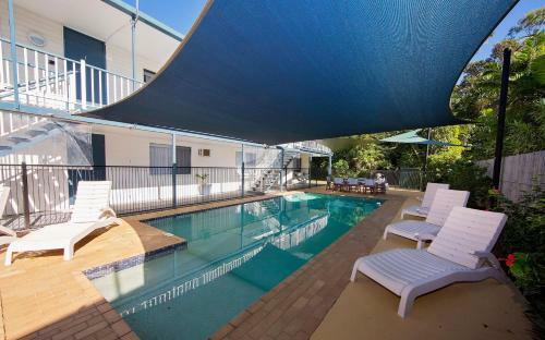 Apollo Jewel Beachfront Apartments