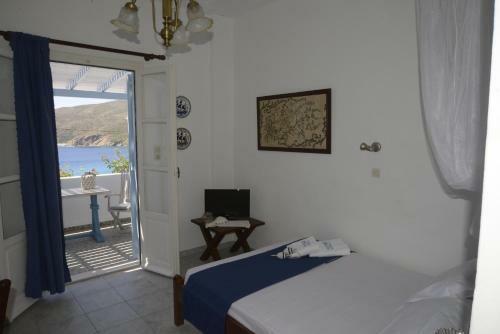 Hostal The Big Blue