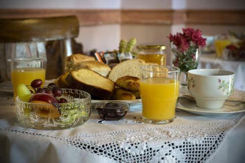 Hostal Nives