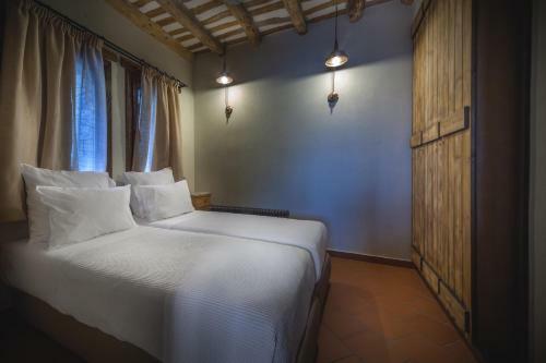 Hostal Montanema Handmade Village