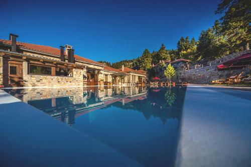 Hostal Montanema Handmade Village