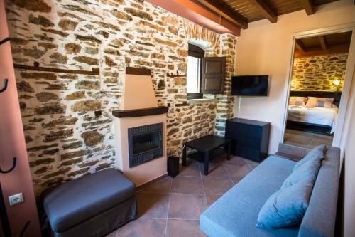 Hostal Thalia Traditional Guest House