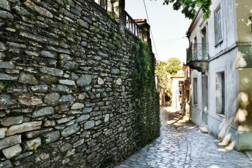 Hostal Thalia Traditional Guest House