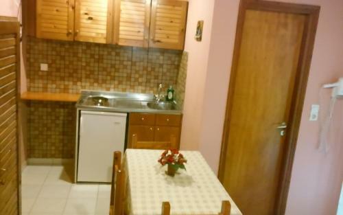 Hostal Chryspy Toulatos Studios