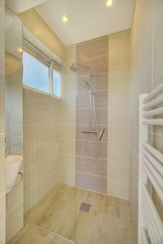 Brand New Three-bedroom Sea View Apartment
