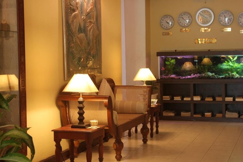 Hotel Ratnaloka Tour Inns