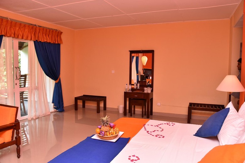 Hotel Ratnaloka Tour Inns