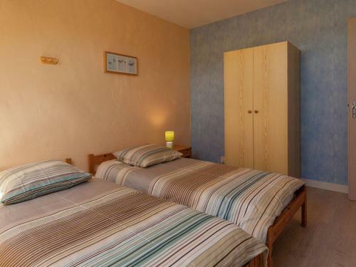 Sunlit Holiday Home In Meilhards With Private Pool